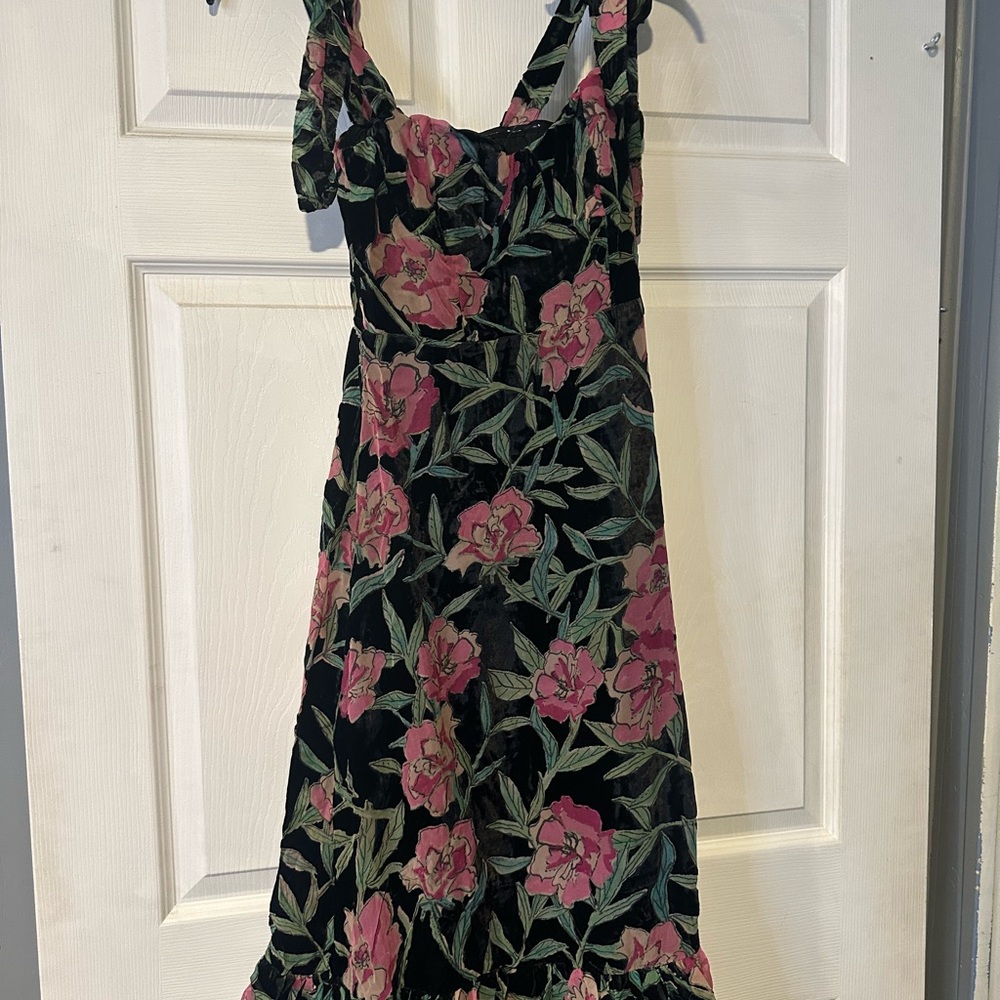Lulu's Black Maxi Dress with Pink Floral Print